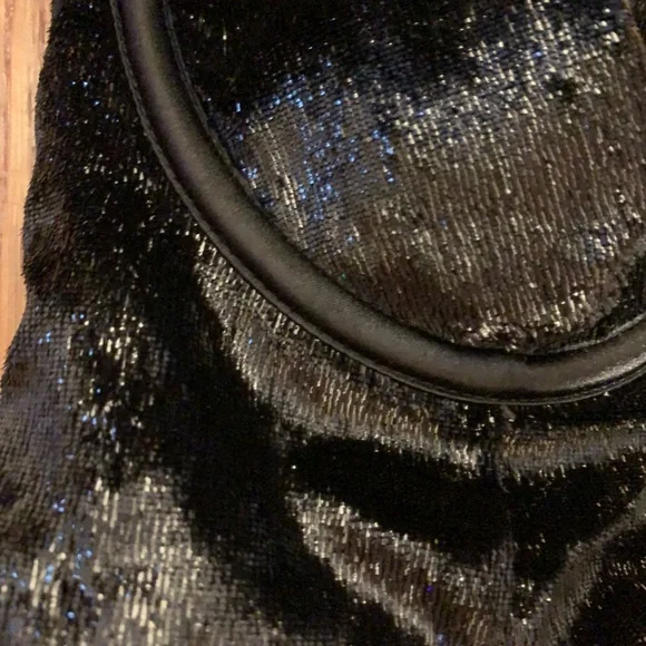 Victoria’s Secret VERY SEXY NWOT black shimmer bralette 36B adjustable black - Picture 2 of 3